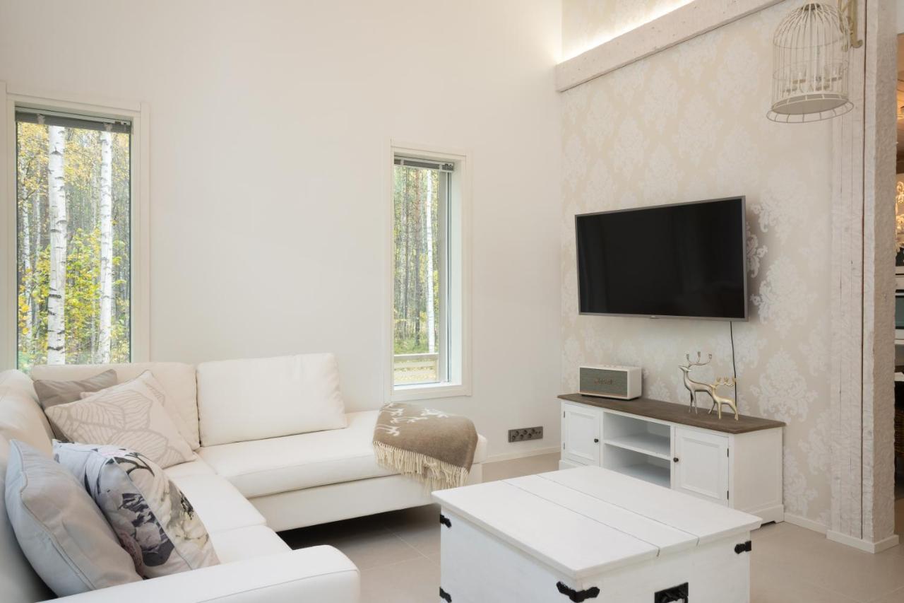 Luxurious Villa Kinos With Jacuzzi Rovaniemi Dış mekan fotoğraf